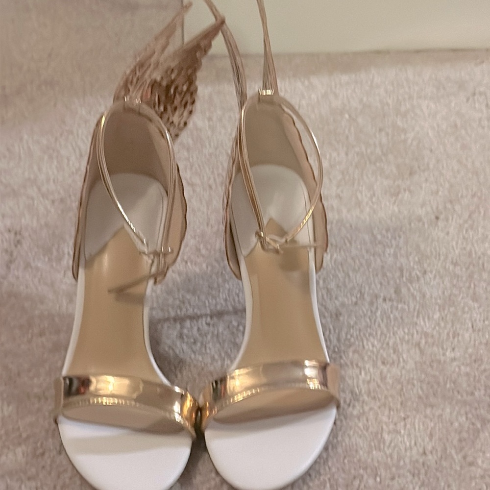 NWOT Catwalk Connection white and gold butterfly sandals. Size 37. Never worn.